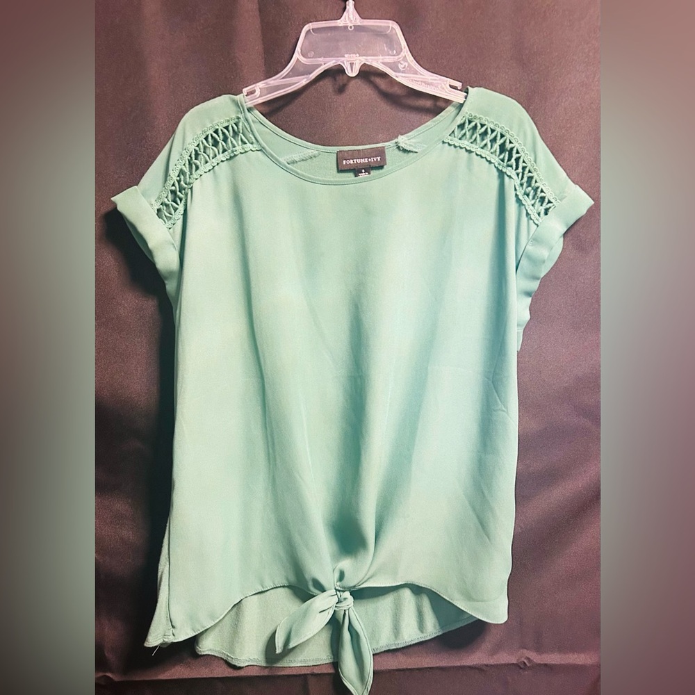 Women's Green Top